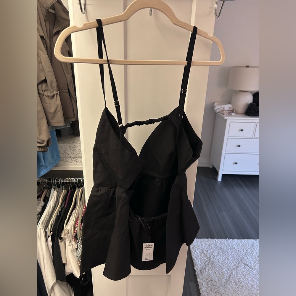 Abercrombie Black Tank Top - Picture 2 of 4